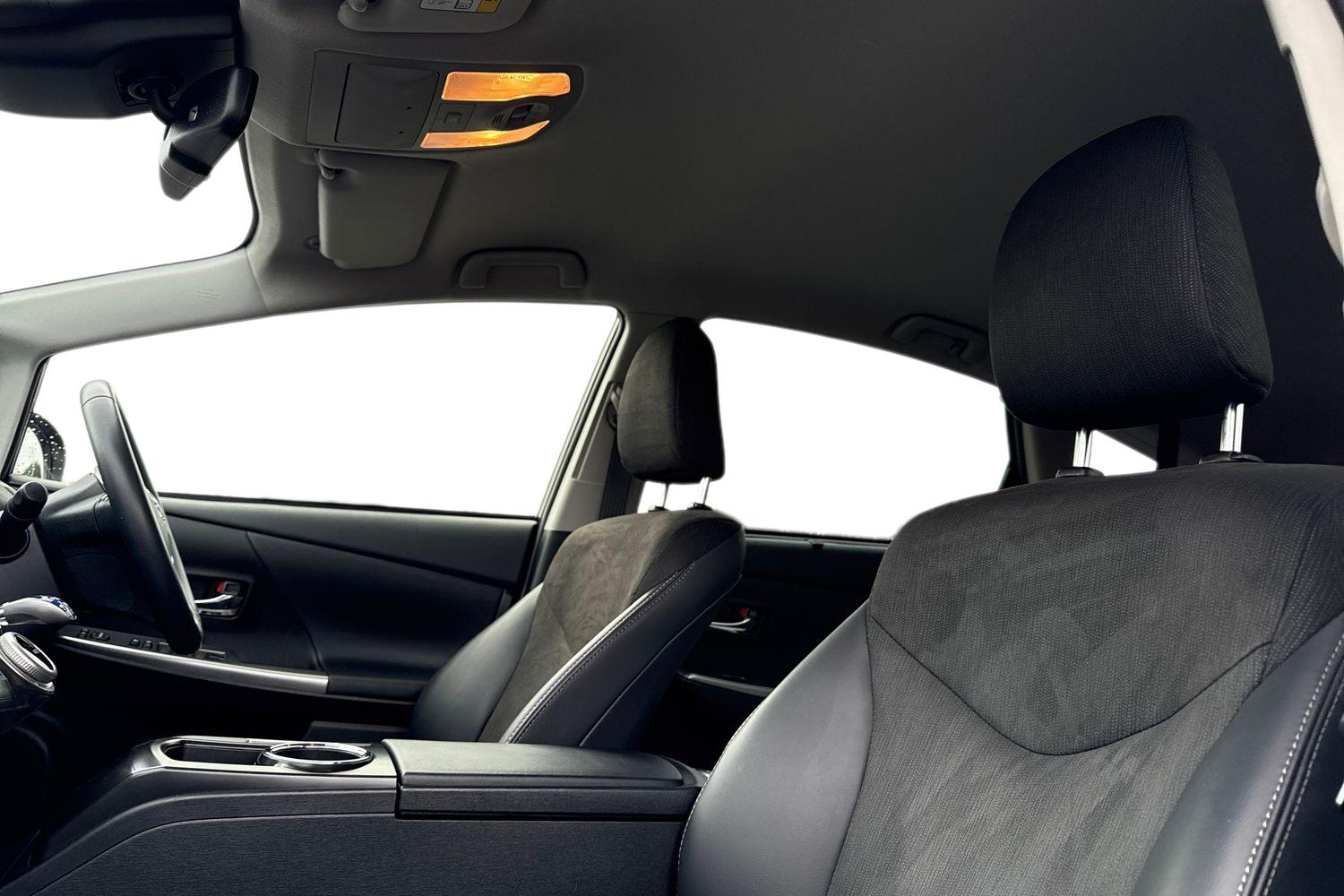 Used Toyota Prius+ 2018 for sale - 77415365: Photo 16