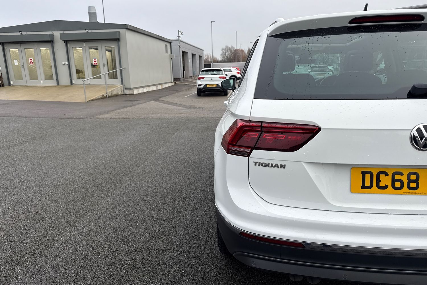 Used Volkswagen Tiguan 2018 for sale - 77337233: Photo 32