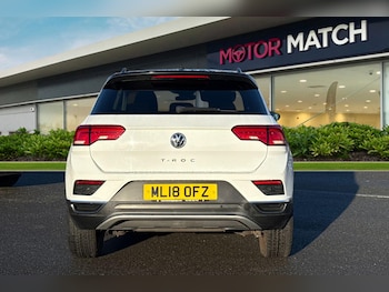 Used Volkswagen T-Roc 2018 for sale - 76968032: Photo