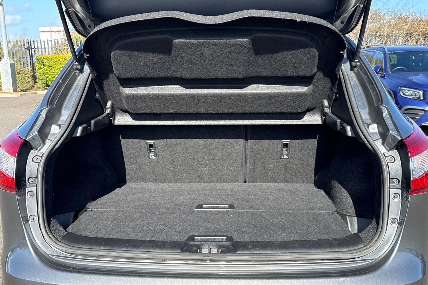 Used Nissan Other 2017 for sale - 78224310: Photo 7