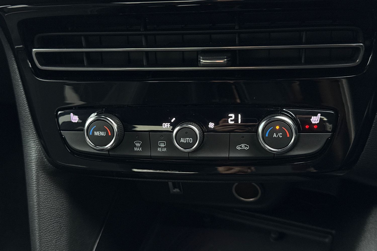 Used Vauxhall Mokka 2023 for sale - 77805318: Photo 19