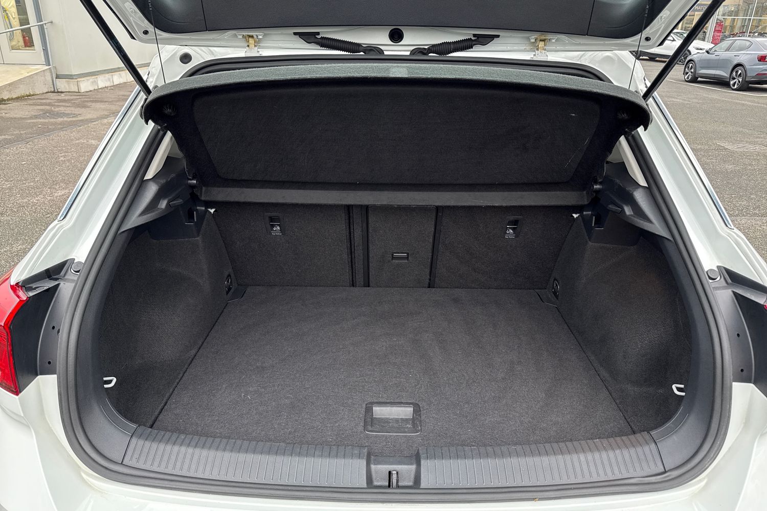 Used Volkswagen T-Roc 2019 for sale - 77037309: Photo 7