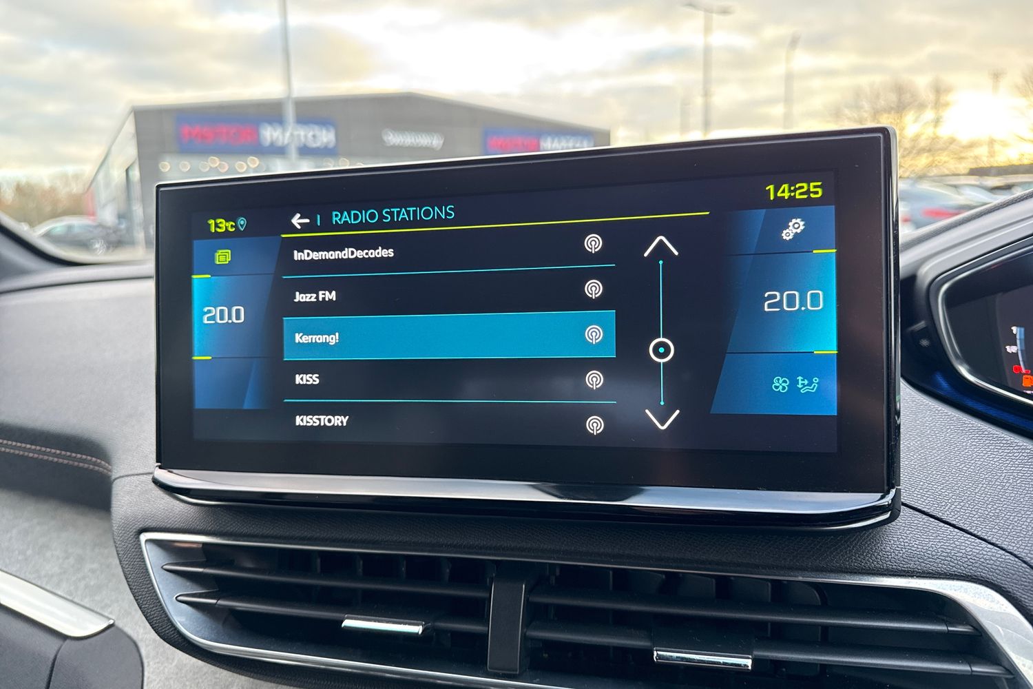 Used Peugeot 3008 2021 for sale - 76916363: Photo 46