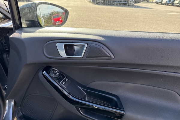 Used Ford Fiesta 2016 for sale - 76186073: Photo 21
