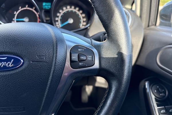 Used Ford Fiesta 2016 for sale - 76186073: Photo 40