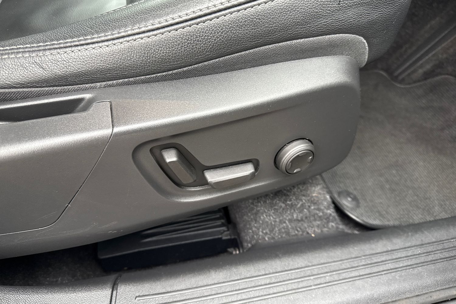 Used Volvo XC40 2020 for sale - 77080069: Photo 38