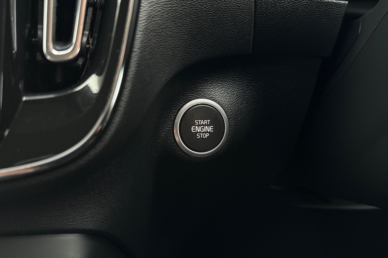 Used Volvo XC40 2020 for sale - 77080069: Photo 53