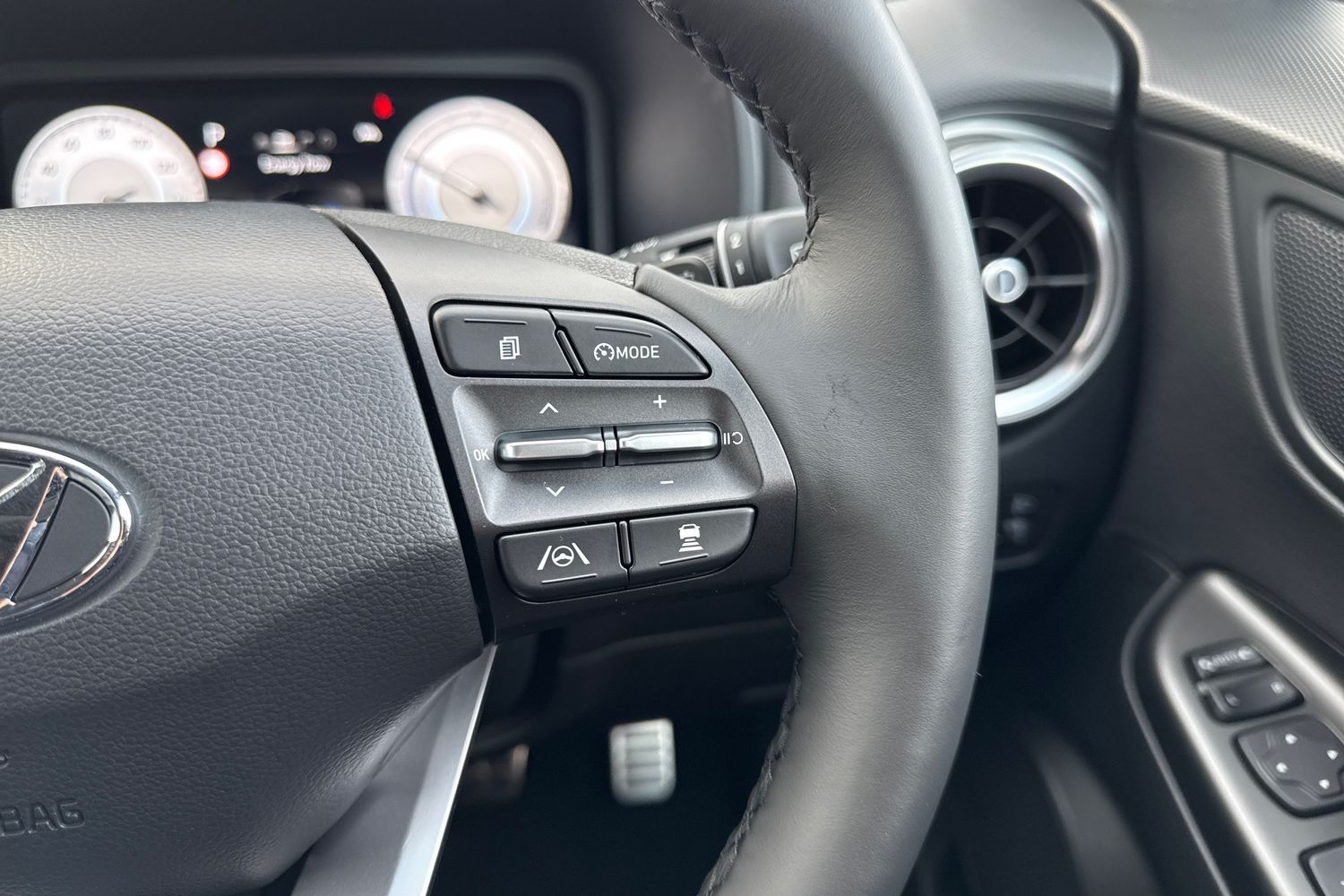 Used Hyundai KONA 2023 for sale - 76515957: Photo 44