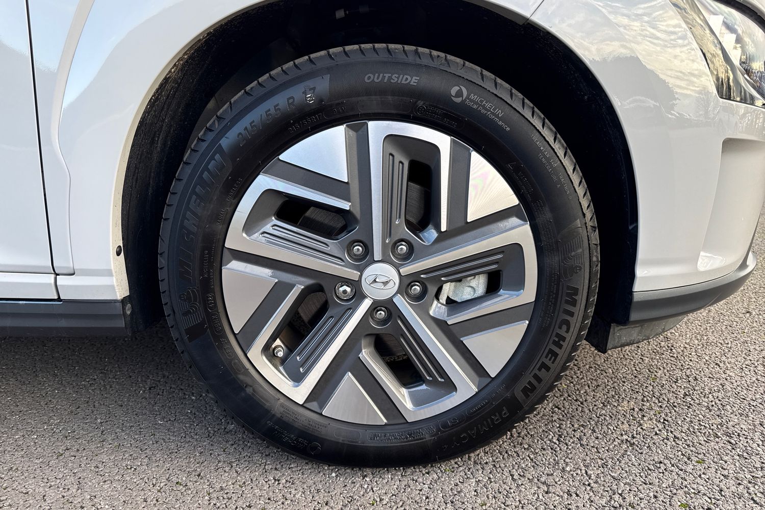 Used Hyundai KONA 2023 for sale - 76515957: Photo 6