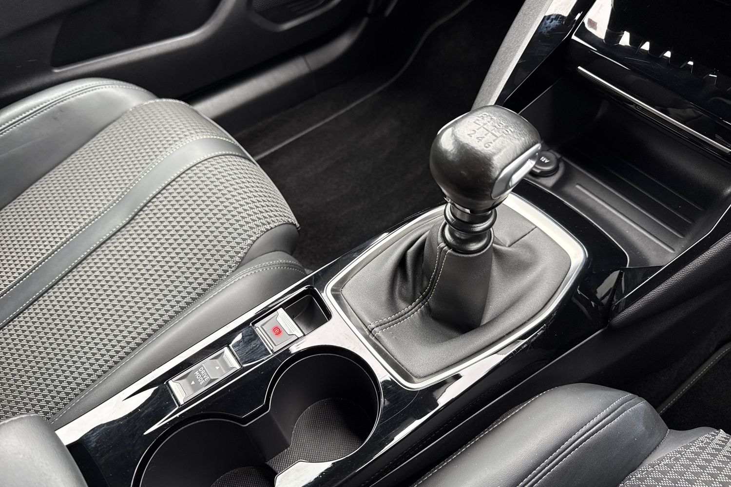 Used Peugeot 2008 2020 for sale - 78189660: Photo 23