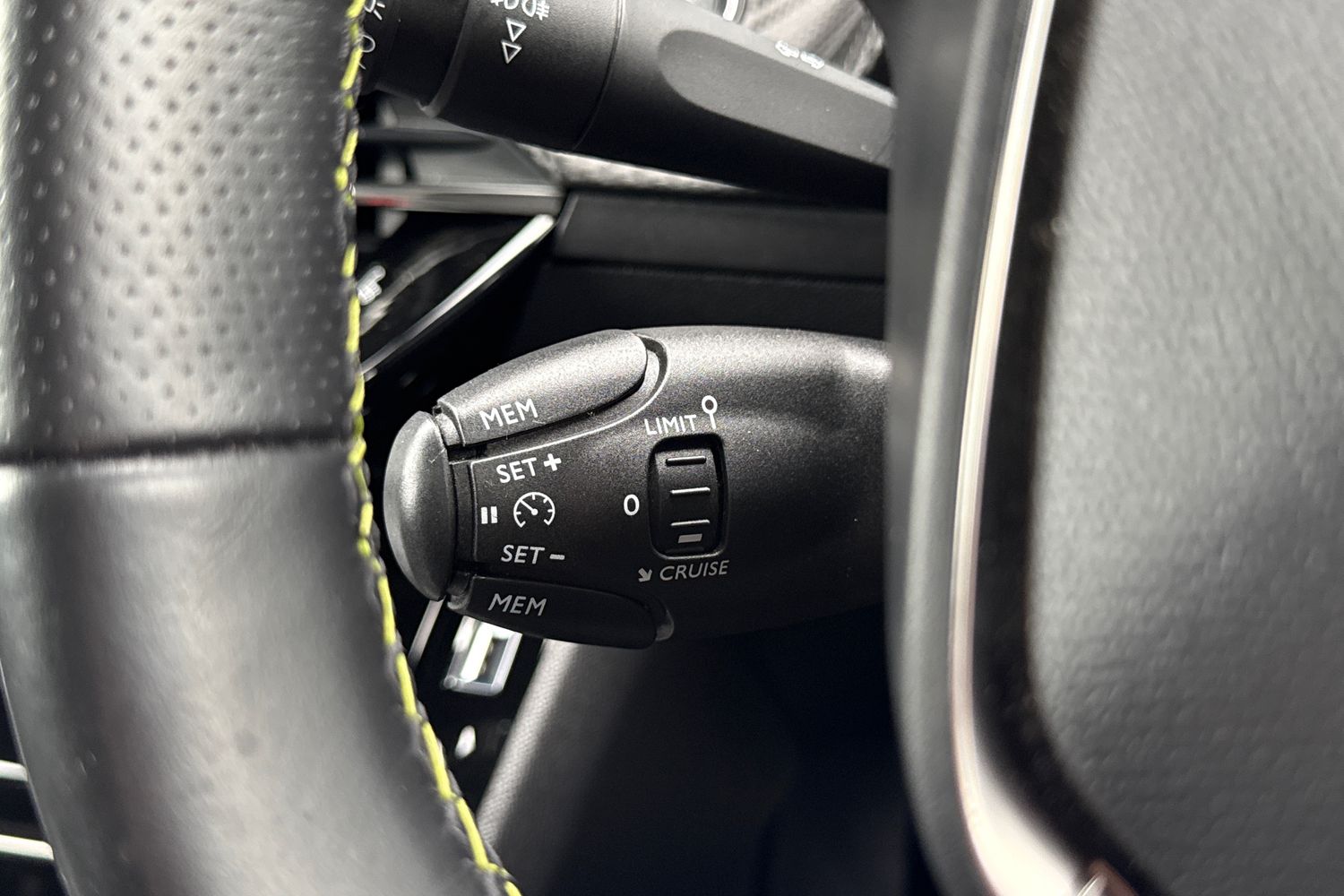 Used Peugeot 2008 2020 for sale - 78189660: Photo 41