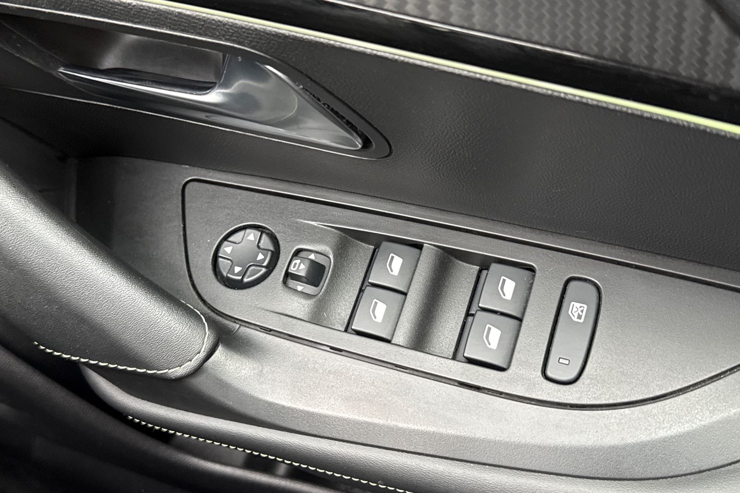 Used Peugeot 2008 2020 for sale - 78189660: Photo 42