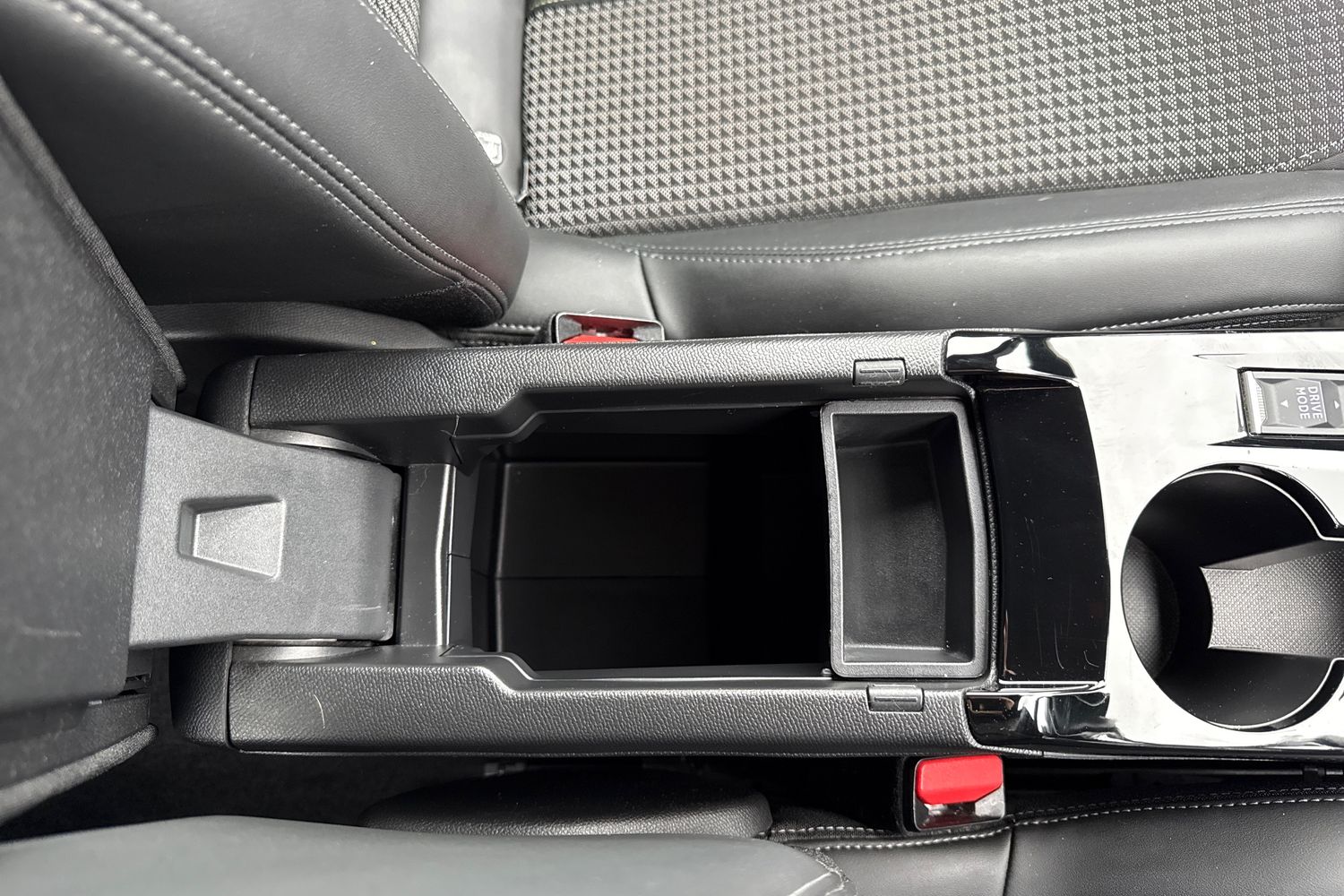 Used Peugeot 2008 2020 for sale - 78189660: Photo 61