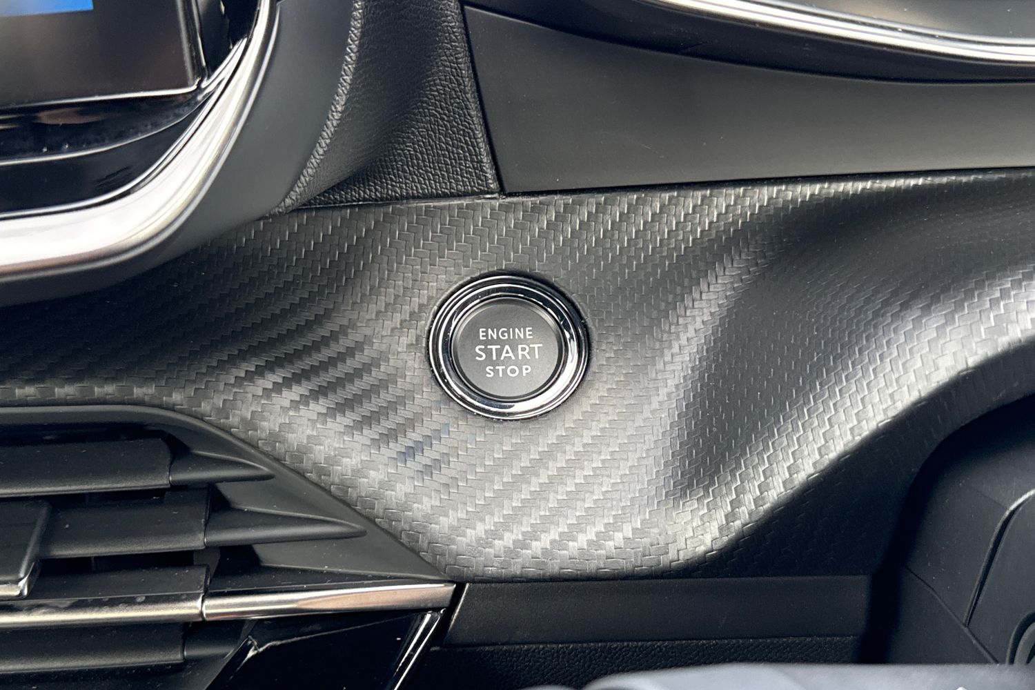 Used Peugeot 2008 2023 for sale - 78038212: Photo 57