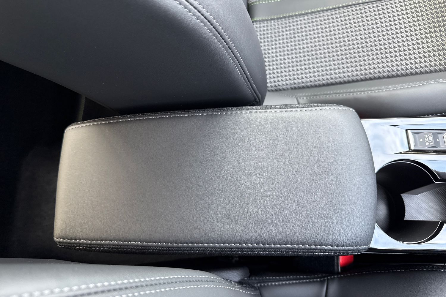 Used Peugeot 2008 2023 for sale - 78038212: Photo 61