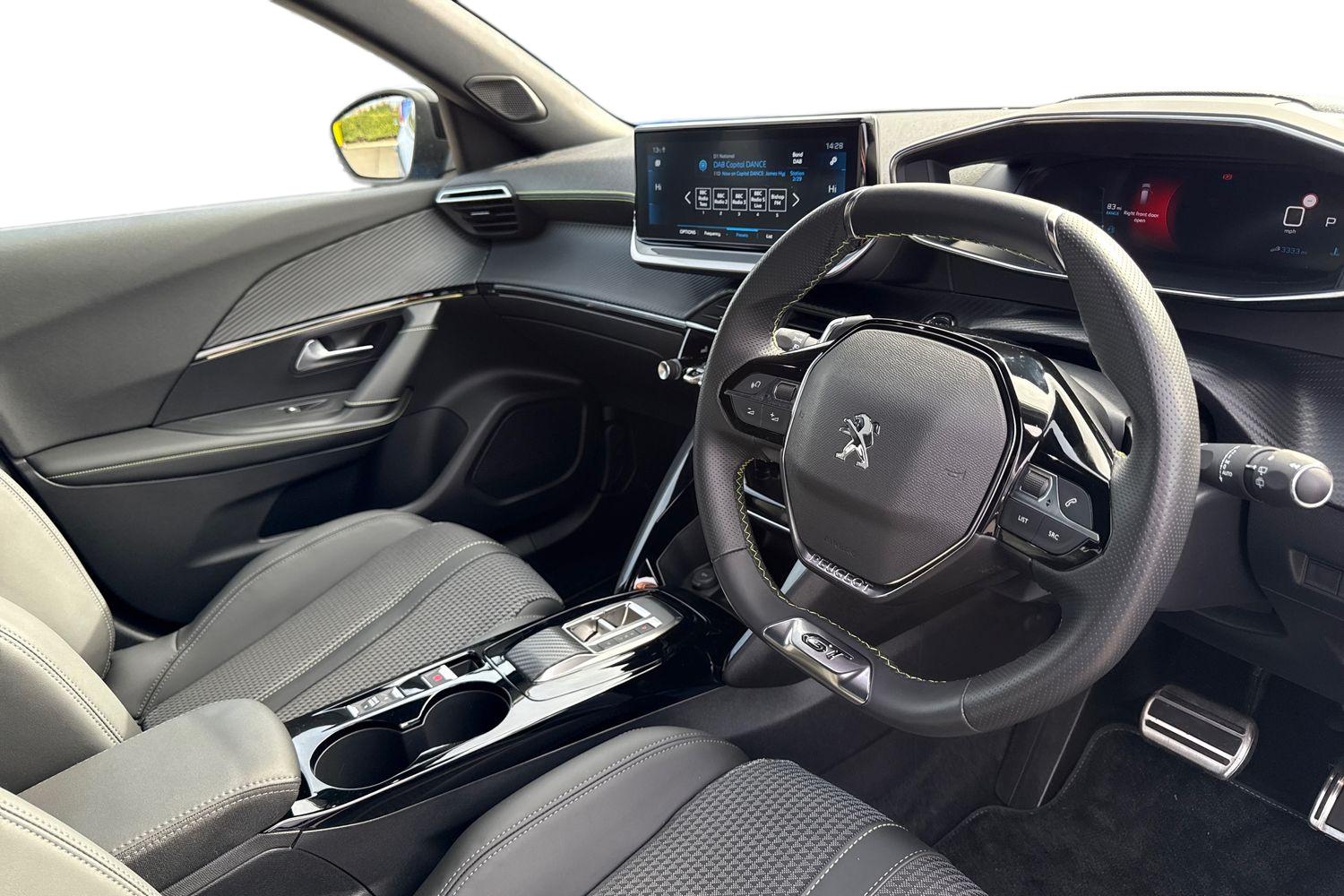 Used Peugeot 2008 2023 for sale - 78038212: Photo 8