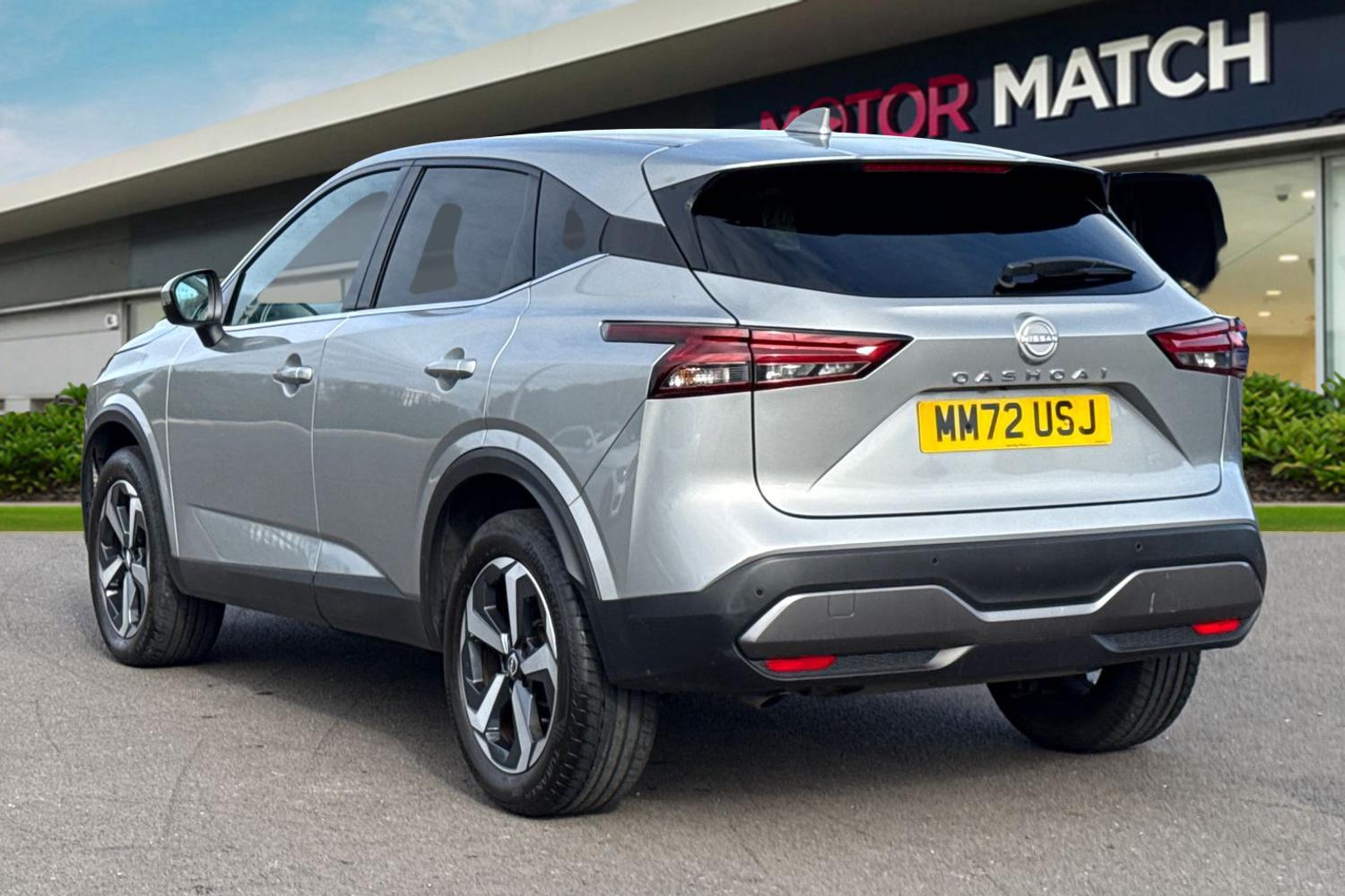 Used Nissan Qashqai 2022 for sale - 76102145: Photo 2