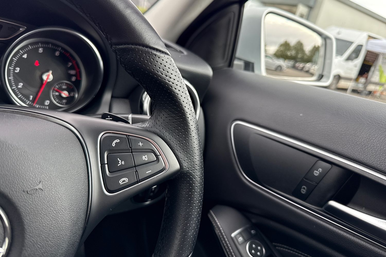 Used Mercedes-Benz GLA 2019 for sale - 76011251: Photo 38