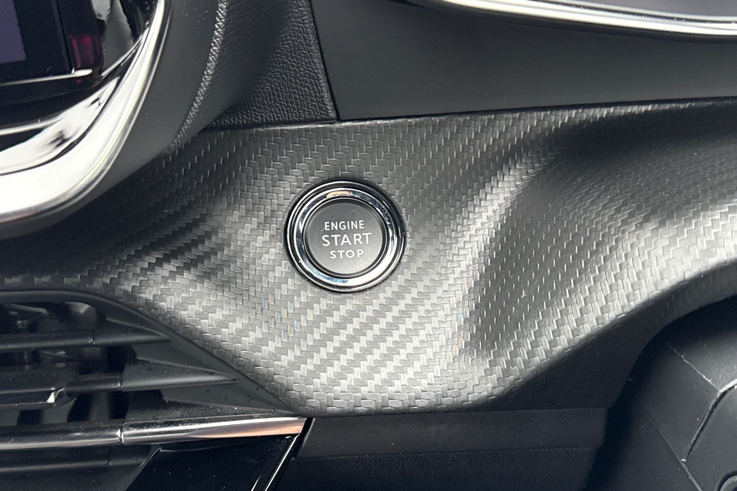 Used Peugeot 2008 2024 for sale - 76502883: Photo 52