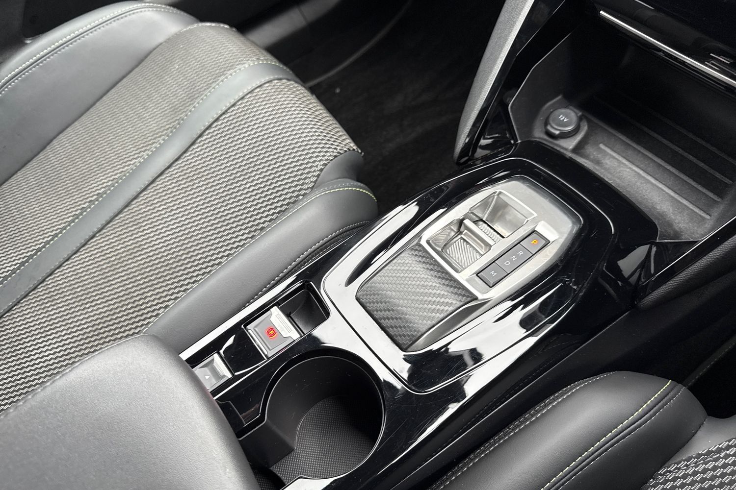 Used Peugeot 2008 2024 for sale - 76502994: Photo 23