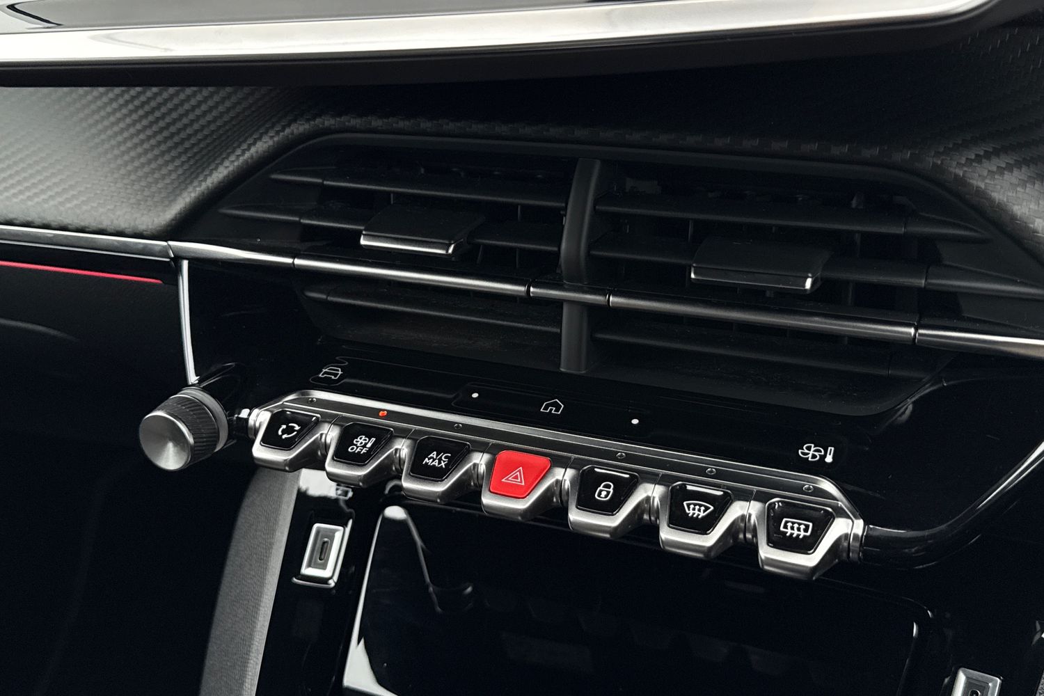 Used Peugeot 2008 2024 for sale - 76502994: Photo 52