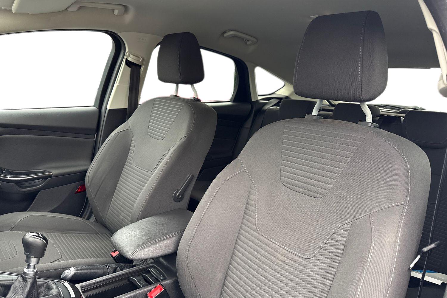 Used Ford Focus 2017 for sale - 77649256: Photo 11