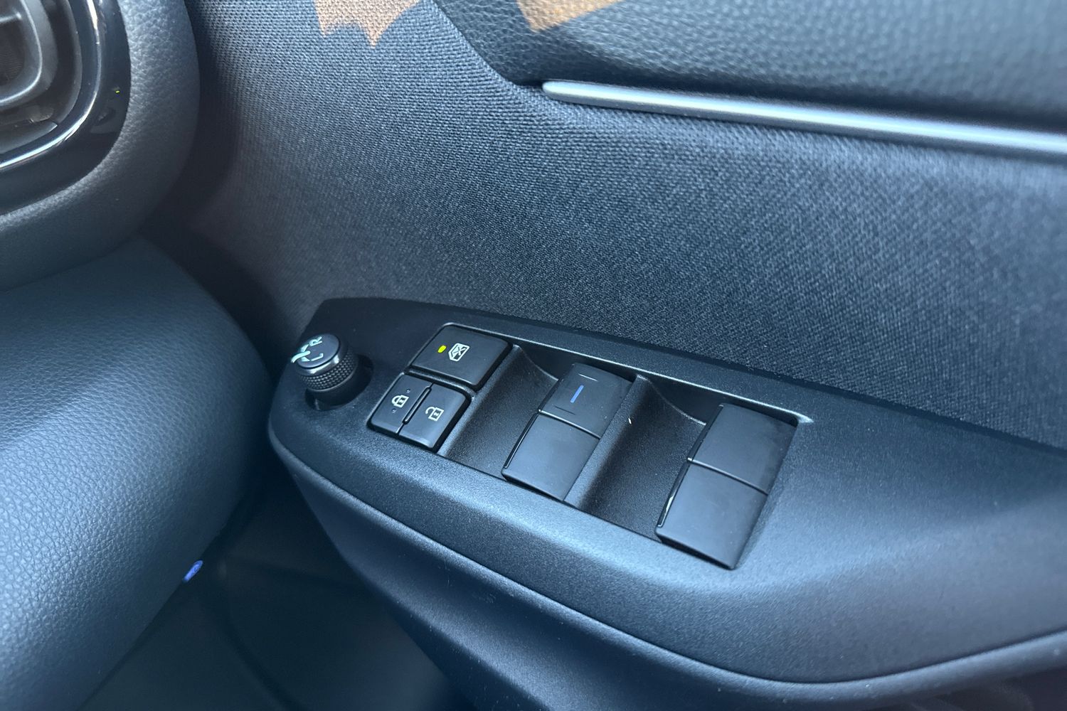 Used Toyota Yaris 2022 for sale - 77308736: Photo 38