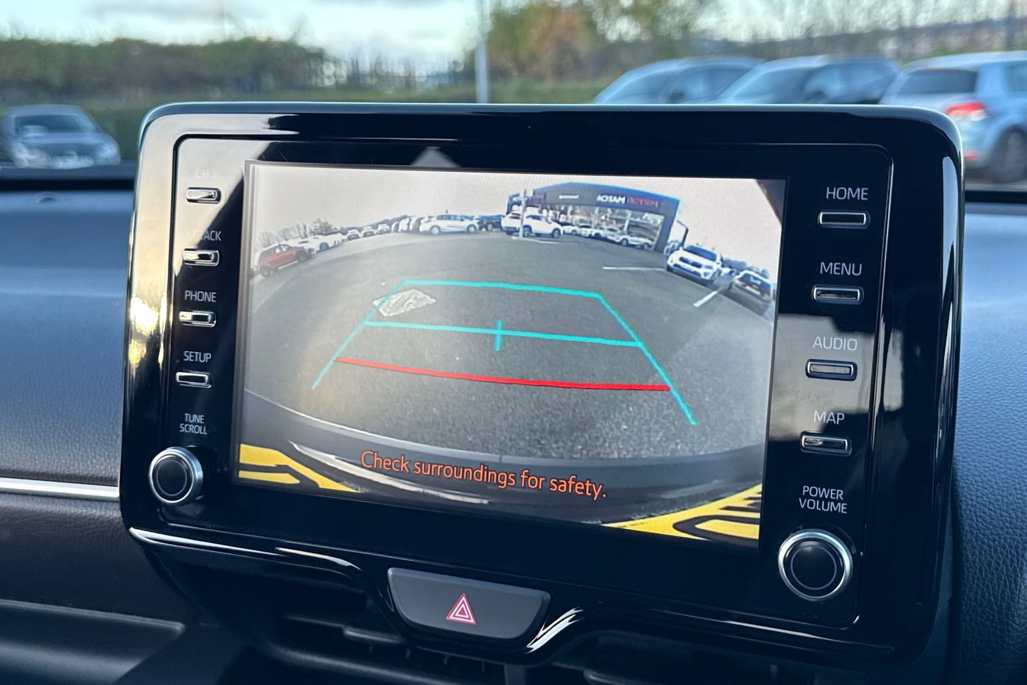 Used Toyota Yaris 2022 for sale - 77308736: Photo 46