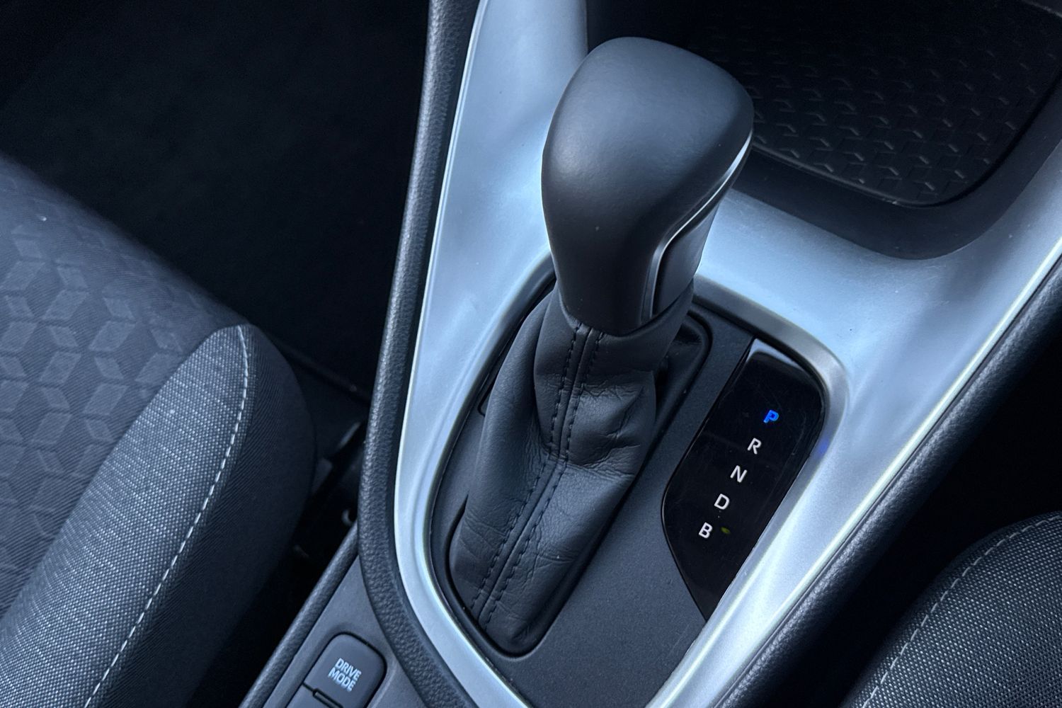 Used Toyota Yaris 2022 for sale - 77308736: Photo 49