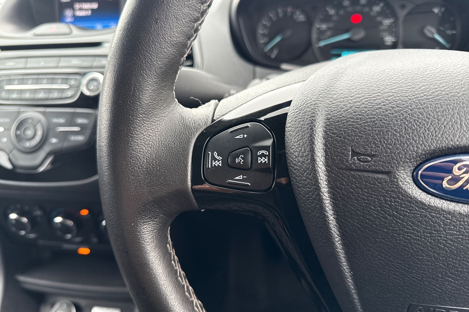 Used Ford Ka+ 2017 for sale - 77680103: Photo 39