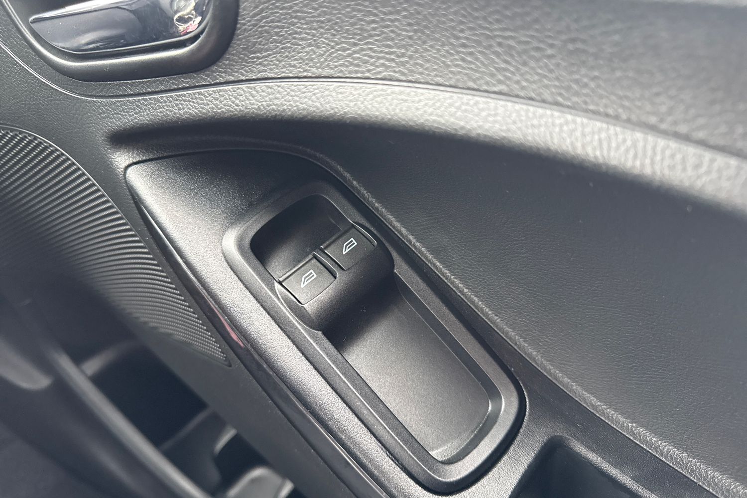 Used Ford Ka+ 2017 for sale - 77680103: Photo 44