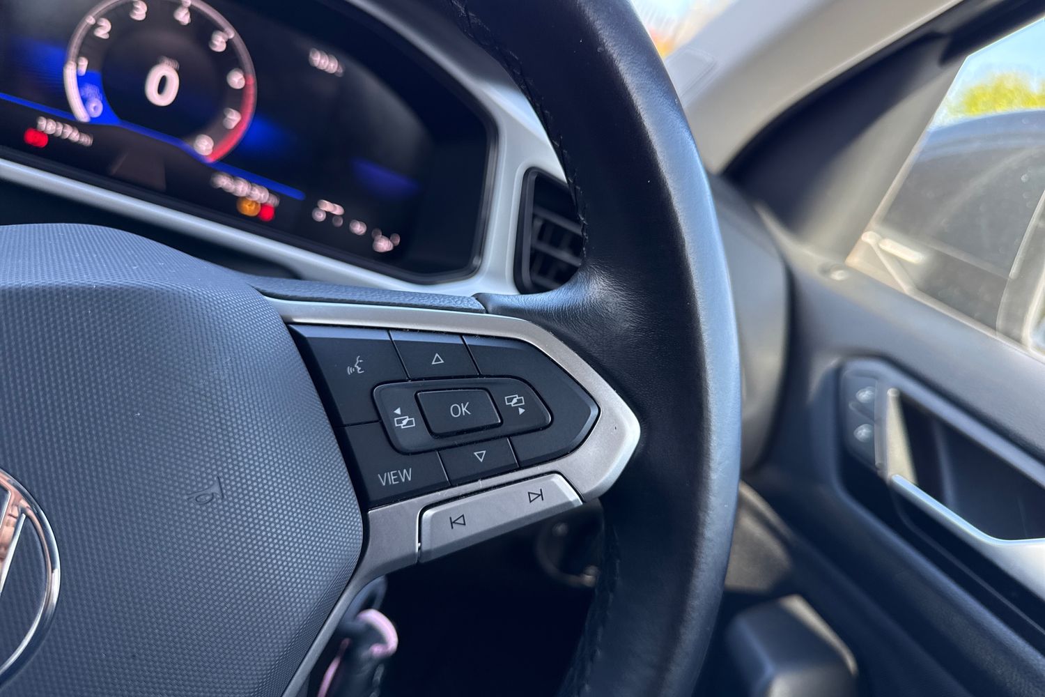 Used Volkswagen T-Roc 2023 for sale - 78224341: Photo 39