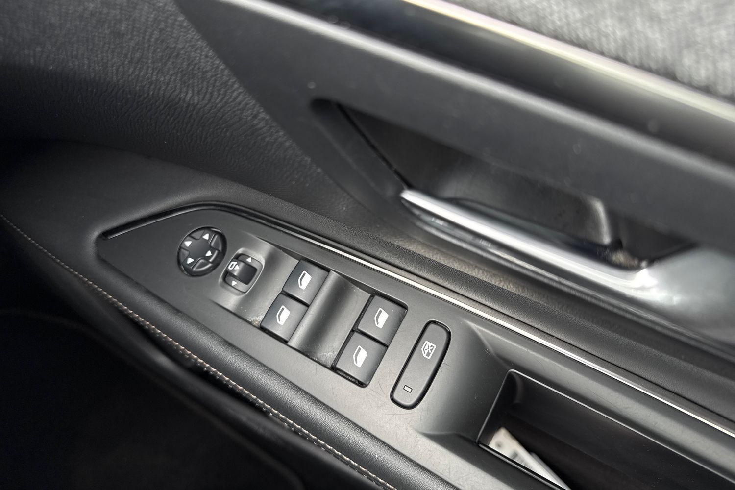 Used Peugeot 3008 2019 for sale - 78078955: Photo 42