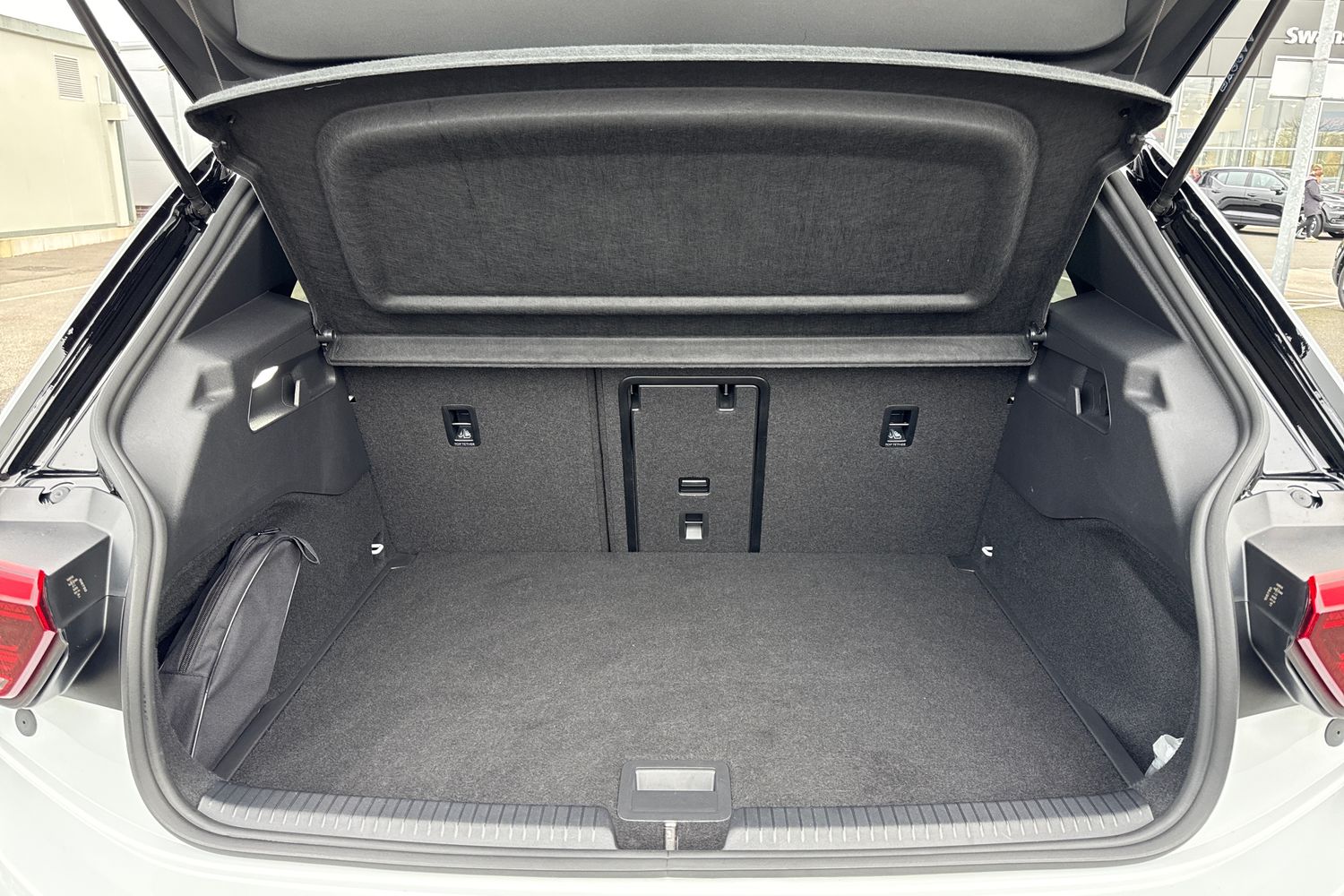 Used Volkswagen ID.3 2024 for sale - 77064664: Photo 7