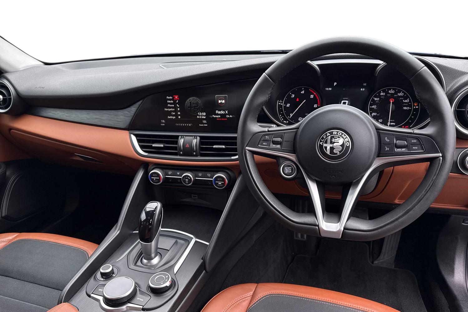 Used Alfa Romeo Giulia 2016 for sale - 77787381: Photo 18