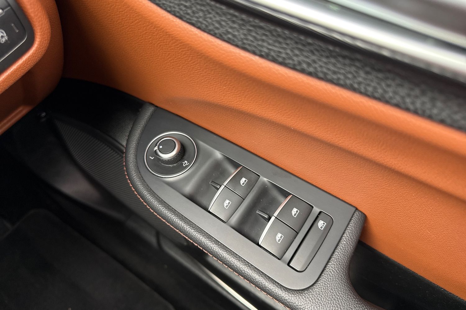 Used Alfa Romeo Giulia 2016 for sale - 77787381: Photo 44