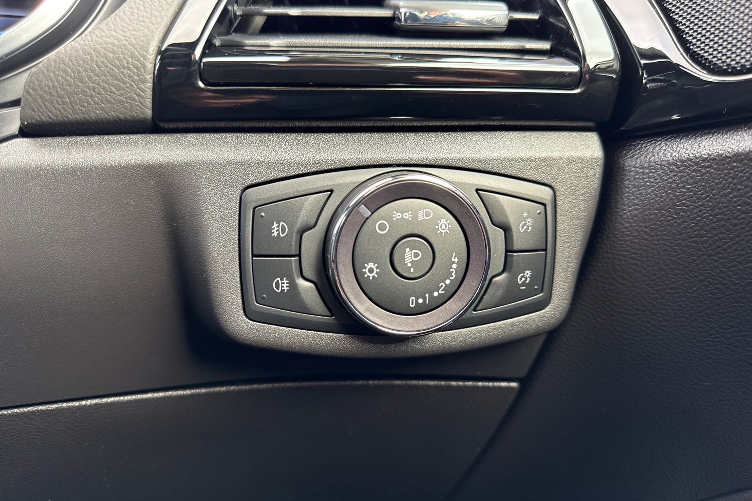 Used Ford Mondeo 2022 for sale - 76391028: Photo 47