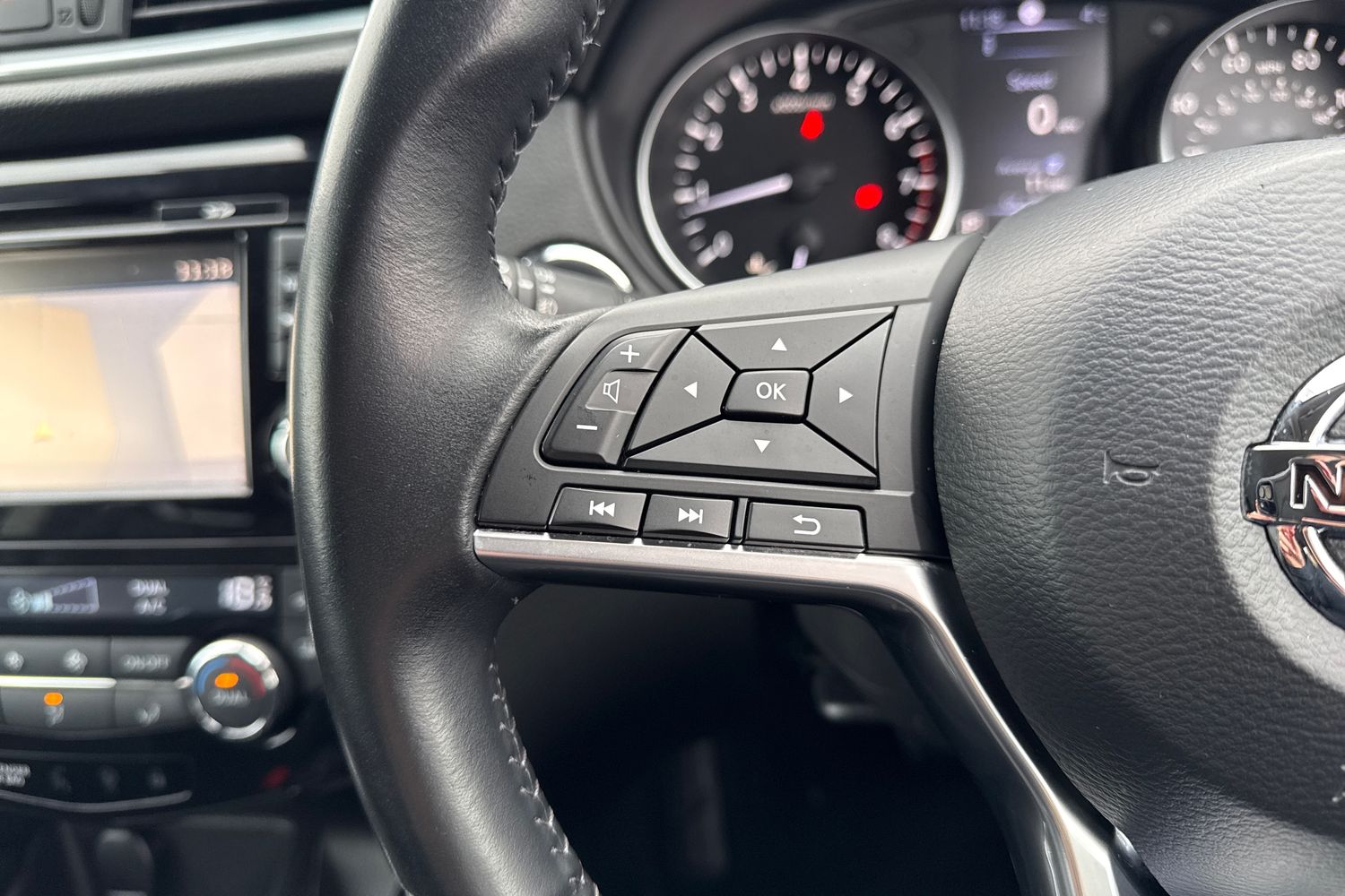 Used Nissan Qashqai 2018 for sale - 77337214: Photo 40