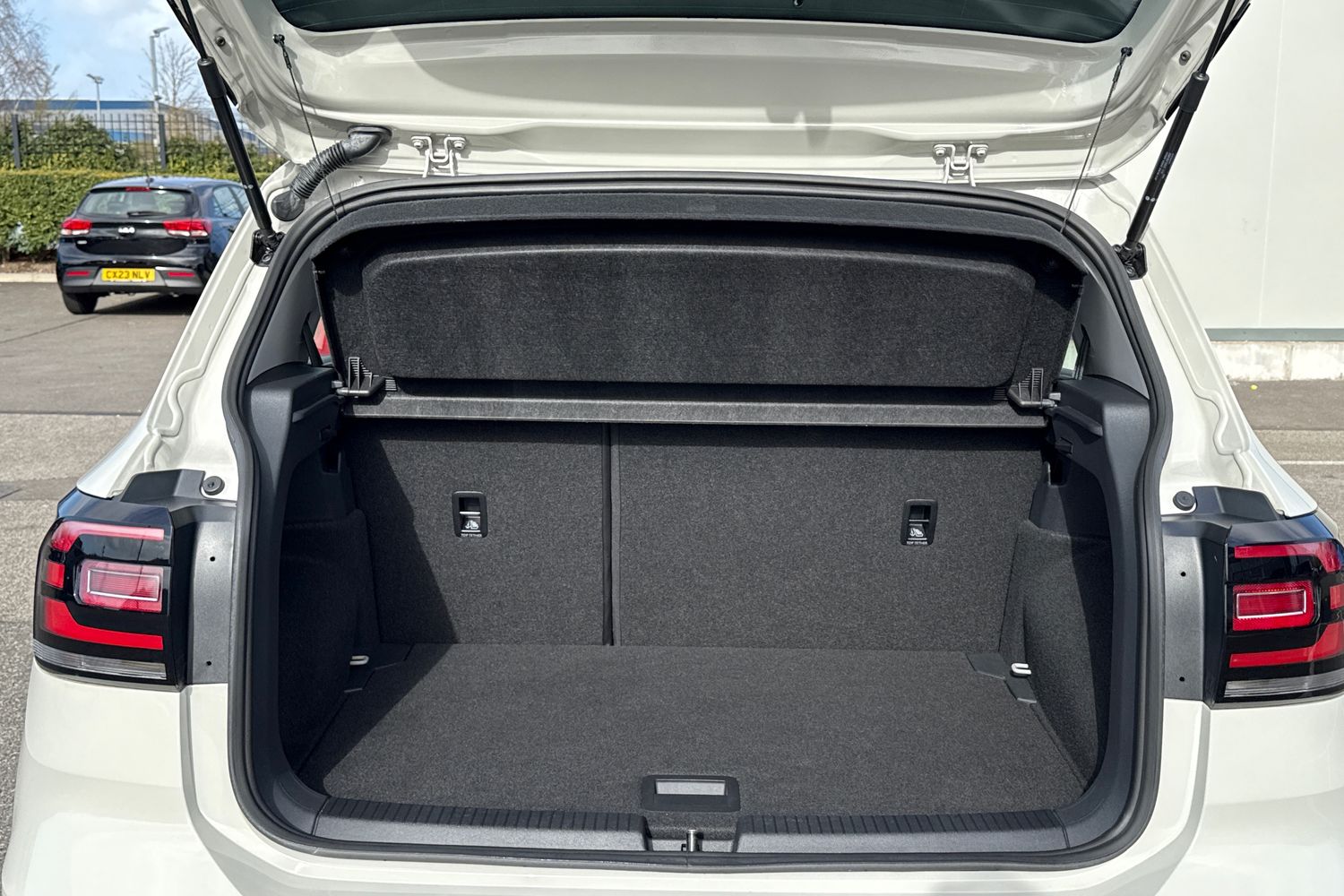 Used Volkswagen T-Cross 2023 for sale - 78052638: Photo 10