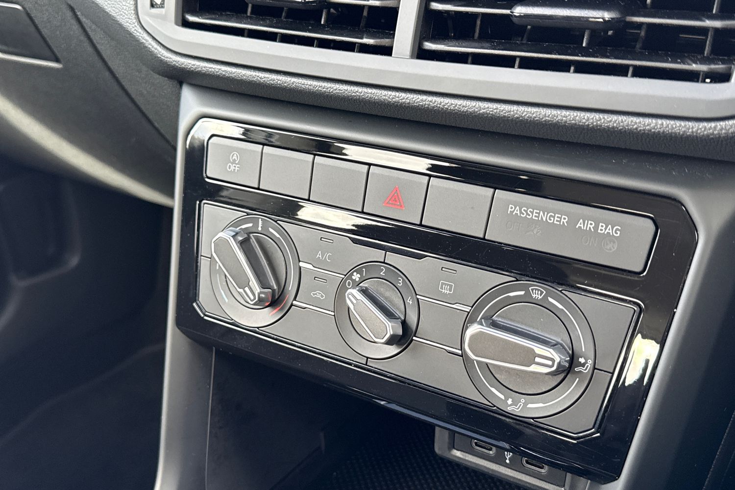 Used Volkswagen T-Cross 2023 for sale - 78052638: Photo 19