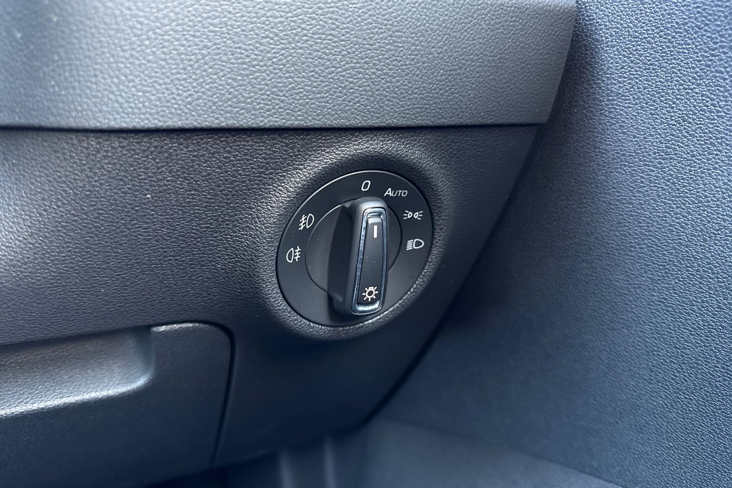 Used Skoda Karoq 2023 for sale - 76610944: Photo 43