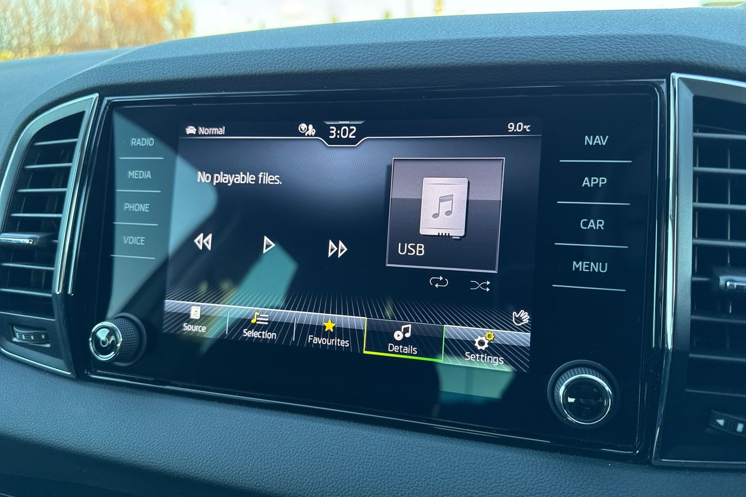 Used Skoda Karoq 2023 for sale - 76610944: Photo 48