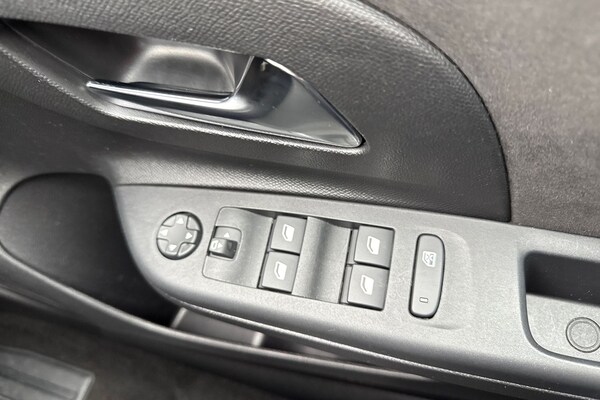 Used Vauxhall Corsa 2024 for sale - 76220164: Photo 40