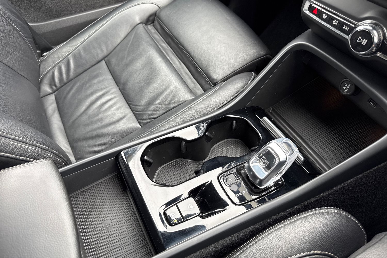 Used Volvo XC40 2022 for sale - 77337120: Photo 23