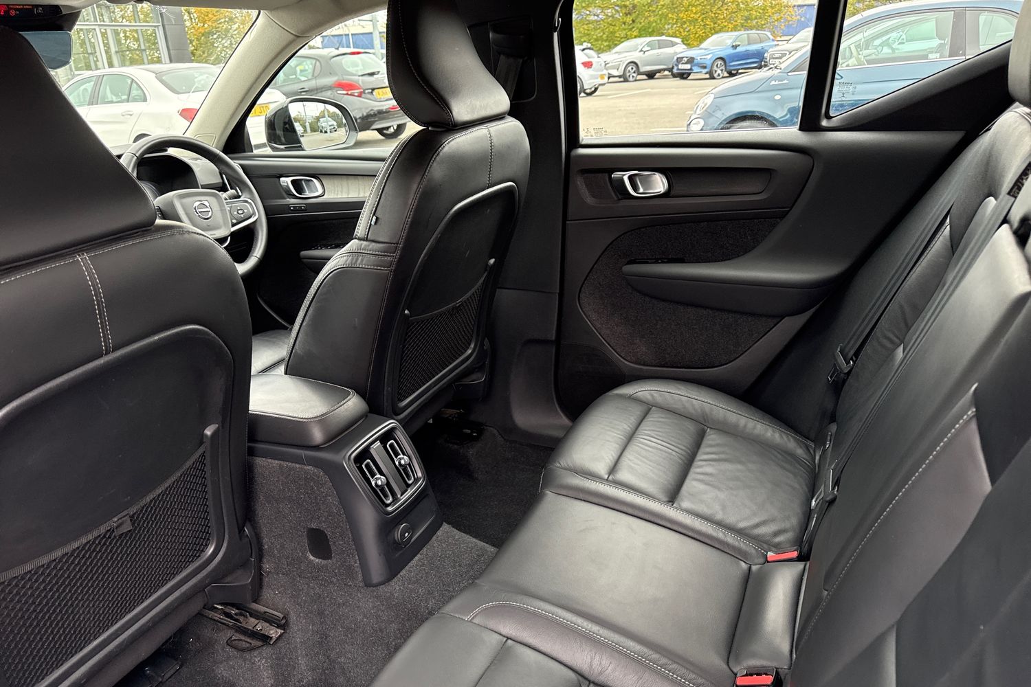 Used Volvo XC40 2022 for sale - 77337120: Photo 35