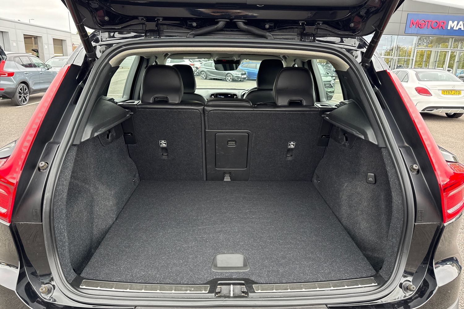 Used Volvo XC40 2022 for sale - 77337120: Photo 7