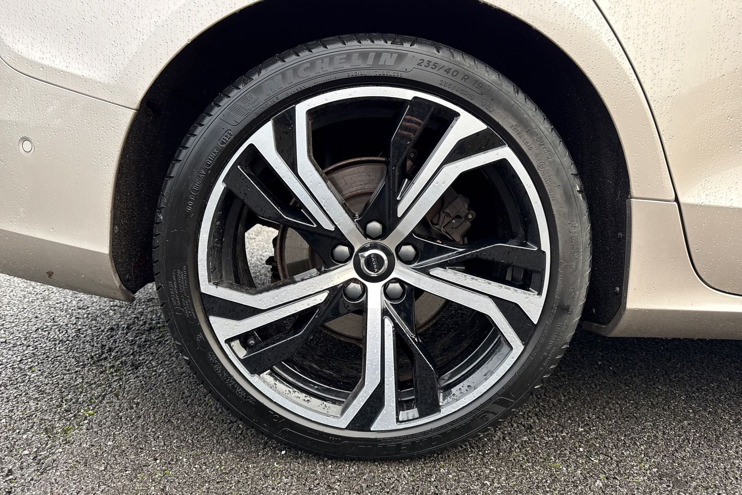 Used Volvo V60 2023 for sale - 76827879: Photo 11