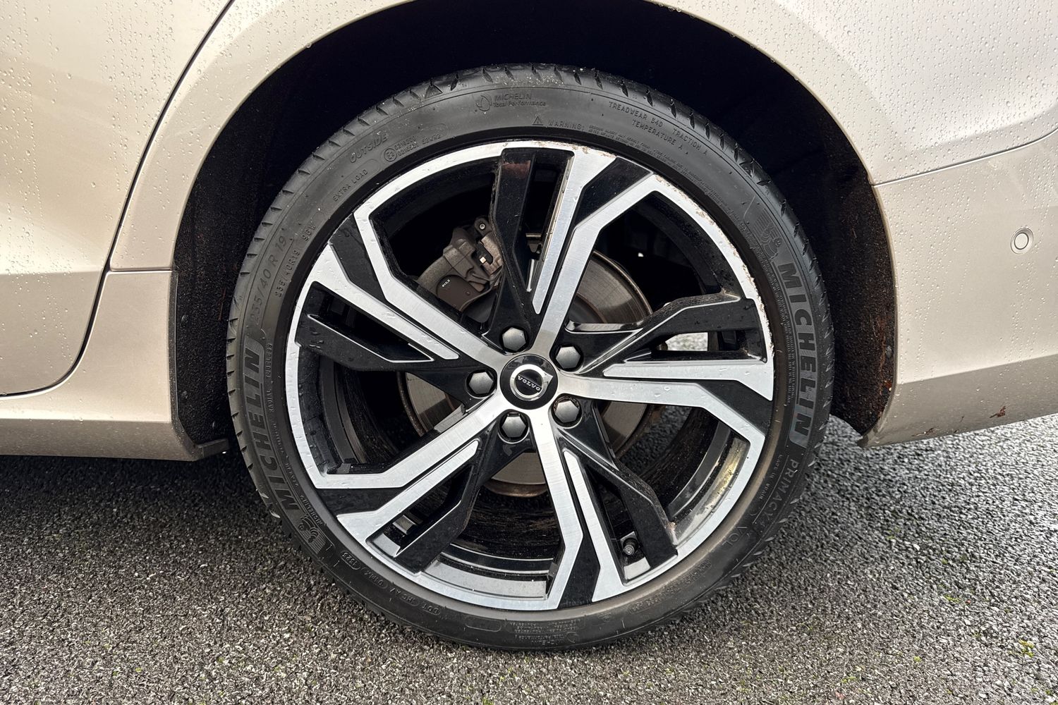 Used Volvo V60 2023 for sale - 76827879: Photo 12