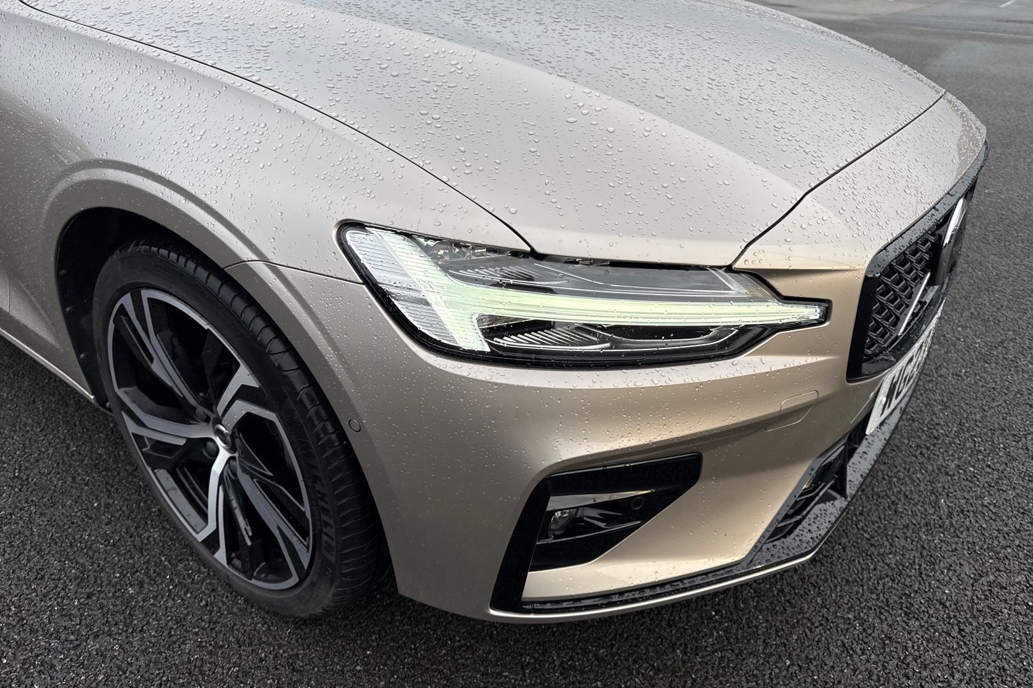 Used Volvo V60 2023 for sale - 76827879: Photo 25