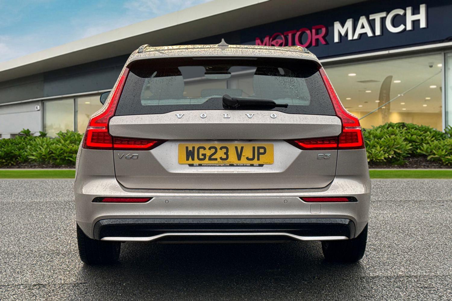 Used Volvo V60 2023 for sale - 76827879: Photo 4